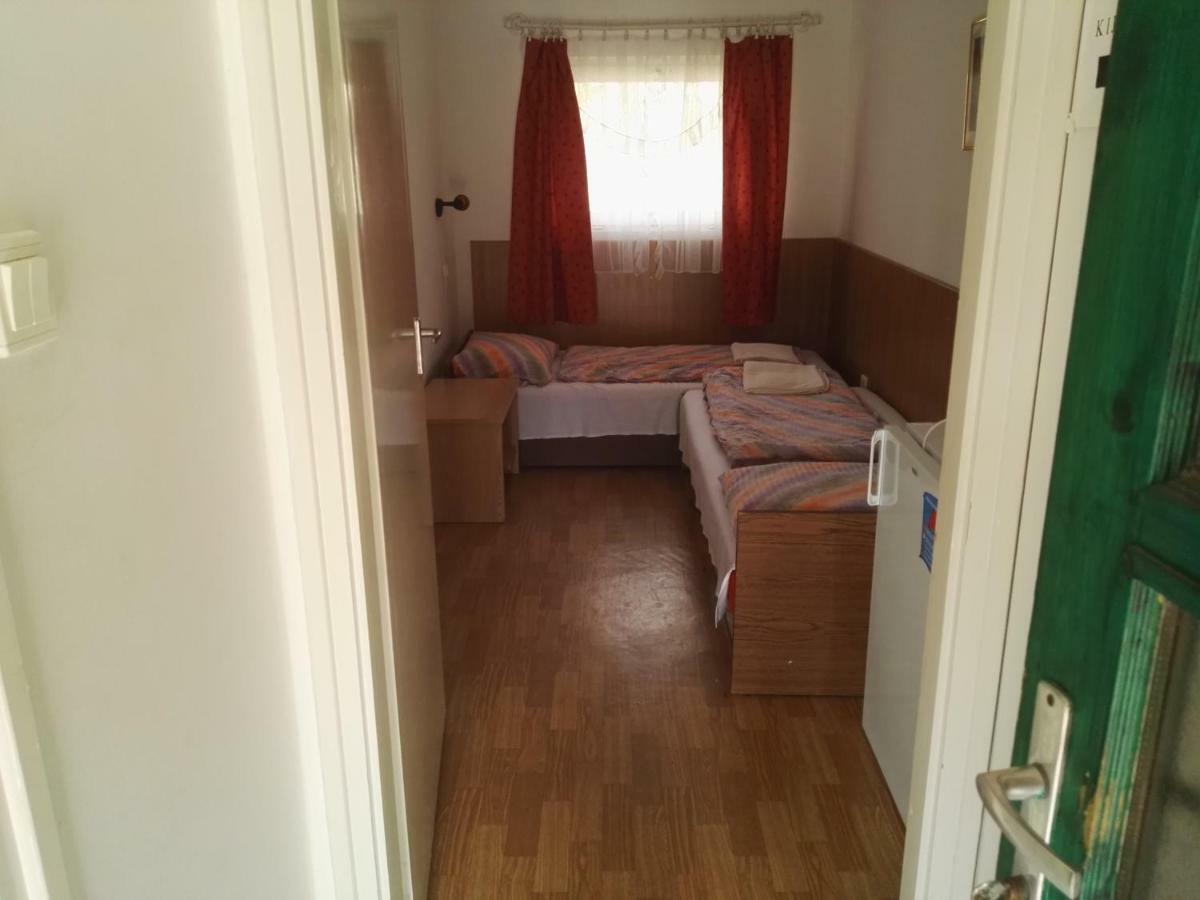 Hegyhátszentjakab Vadasa Motel Es Etterem מראה חיצוני תמונה
